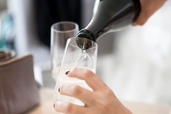 Barre-Bubbly-Pilates-Prosecco-FFC-Chicago Barre and bubbly, Pilates and prosecco group fitness class