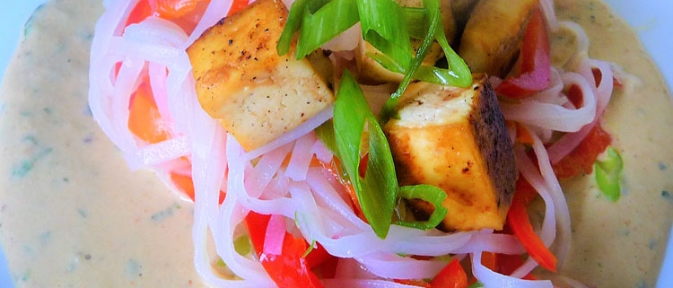 Healthy stir fry recipe for Vietnamese orange ginger cashew stir fry.