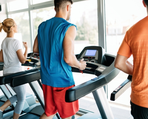 Picture of cheerful fitness team in gym