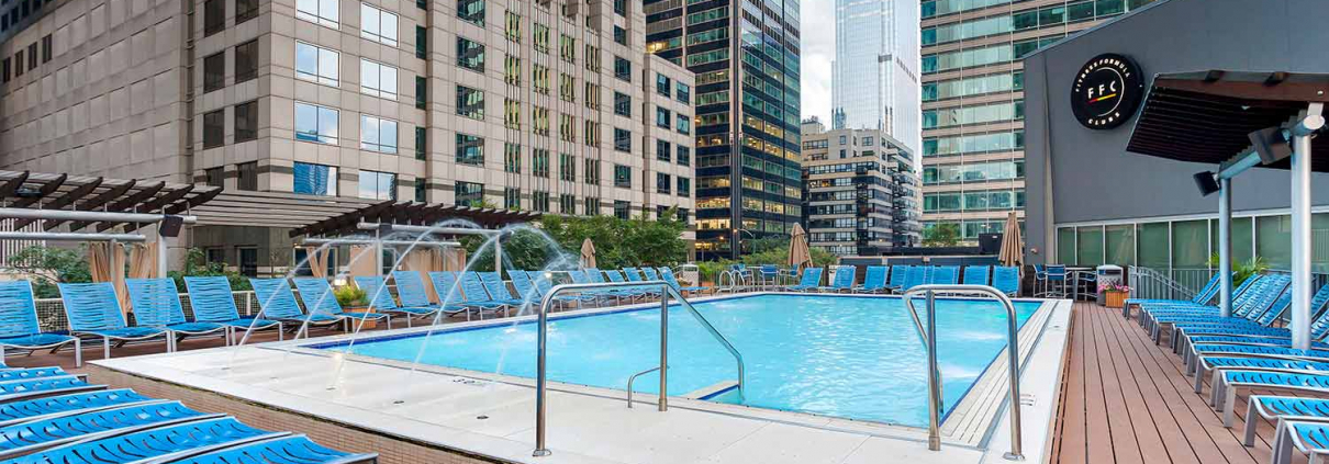 Outdoor Pool at FFC West Loop