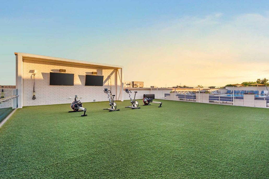 Outdoor Turd at Sunset at FFC Elmhurst Gym.