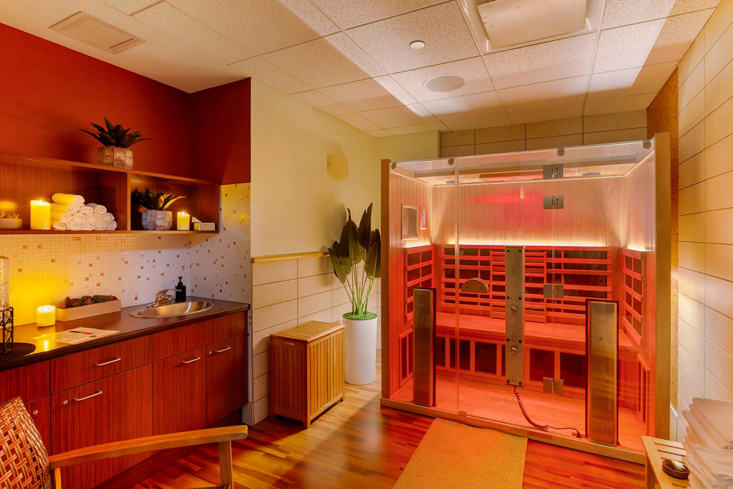 Red Light Sauna Therapy at FFC West Loop.