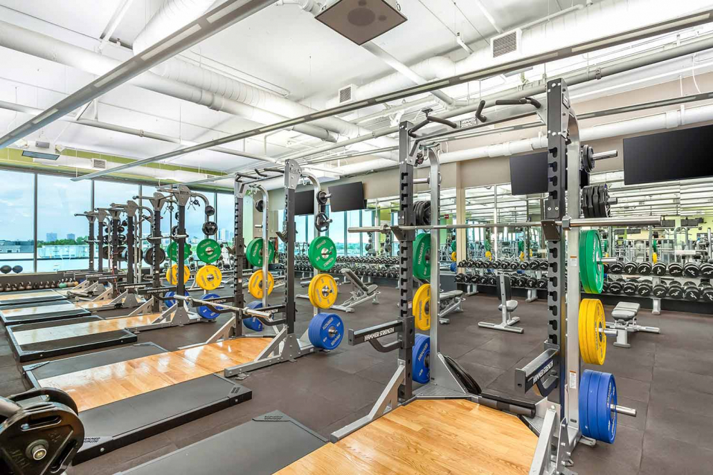 Strength Floor with Squat Racks and Free Weights in FFC Lincoln Park