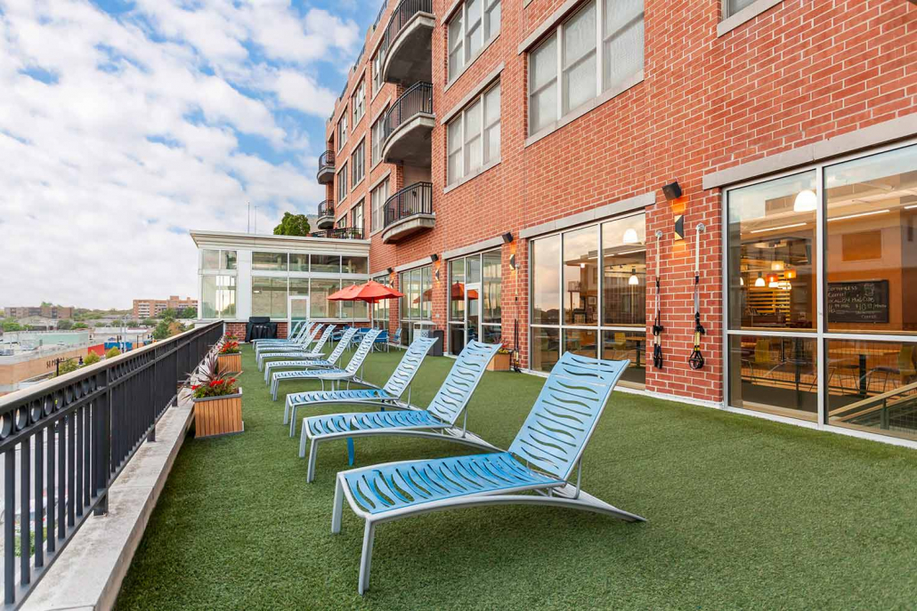 Outdoor Sundeck at FFC Oak Park