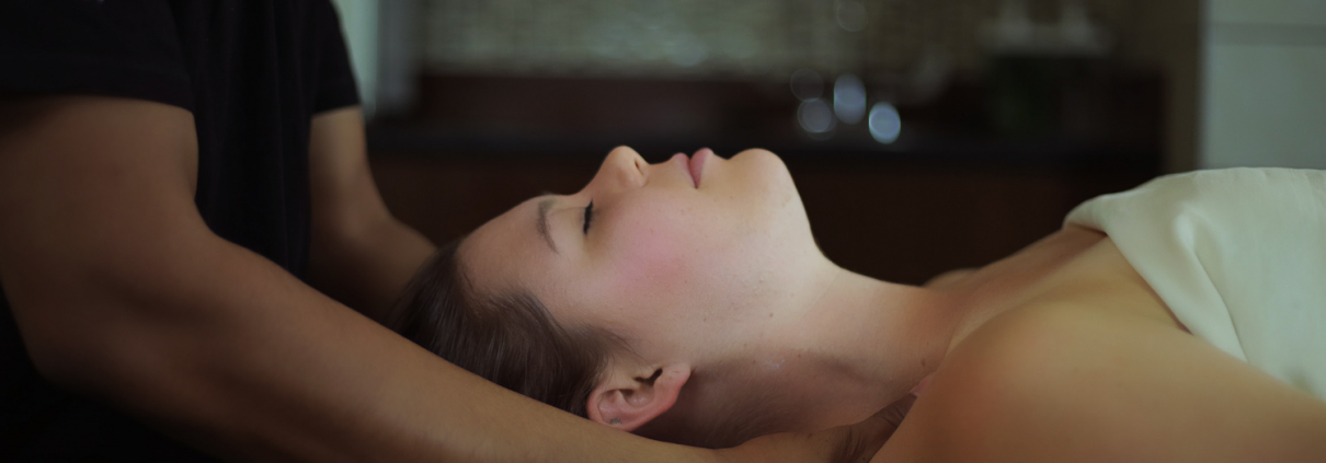 Member Enjoying 5 Star Massage at Chicago's Best Gym FFC.