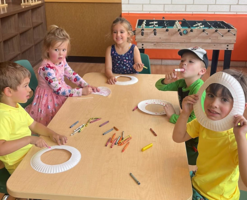 Kids at FFC park ridge drawing